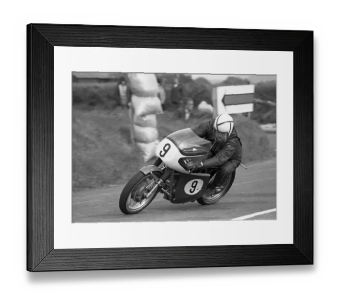 Framed Print : Bill Snelling (Velocette Metisse) 1975 Jurby Road Framed Print : Bill Snelling (Velocette Metisse) 1975 Jurby Road