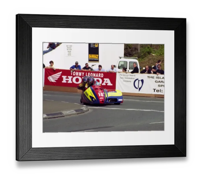 Framed Print : Nick Crowe & Darren Hope (Ireson) 2002 Sidecar TT