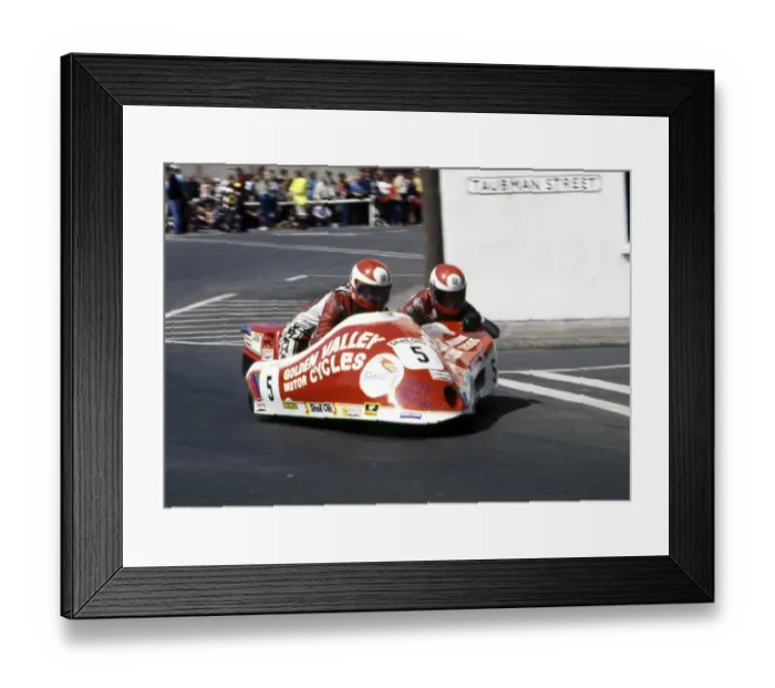 Framed Print : Derek Bayley & Bob Bryson (Yamaha) 1982 Sidecar TT Framed Print : Derek Bayley & Bob Bryson (Yamaha) 1982 Sidecar TT