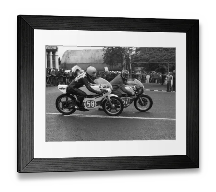 Framed Print : Tony Anderson (Yamaha, 58) and Tom Robinson (Yamaha) 1977 Junior TT Framed Print : Tony Anderson (Yamaha, 58) and Tom Robinson (Yamaha) 1977 Junior TT