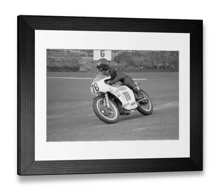 Framed Print : James Ashton (Seeley) 1972 Senior TT Framed Print : James Ashton (Seeley) 1972 Senior TT