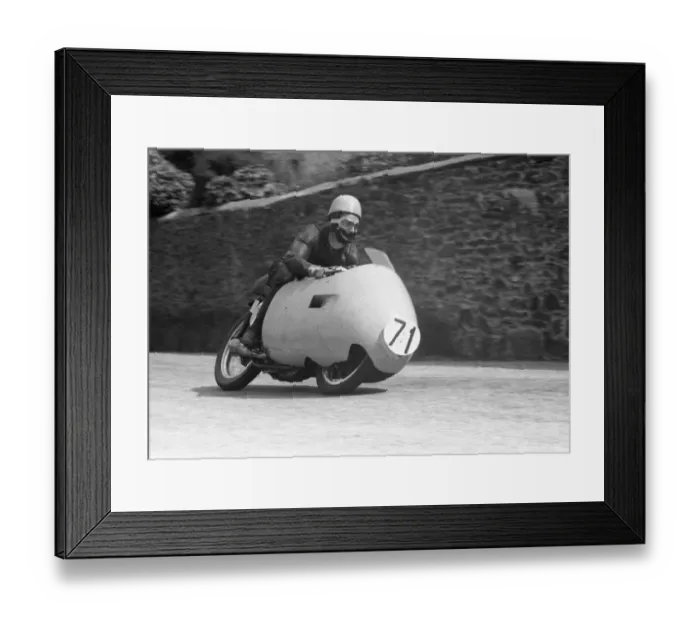 Framed Print : Roger Barker (Norton) 1957 Junior TT Framed Print : Roger Barker (Norton) 1957 Junior TT