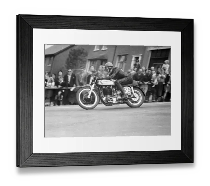 Framed Print : Dave Bennett (Norton) 1952 Senior TT Framed Print : Dave Bennett (Norton) 1952 Senior TT