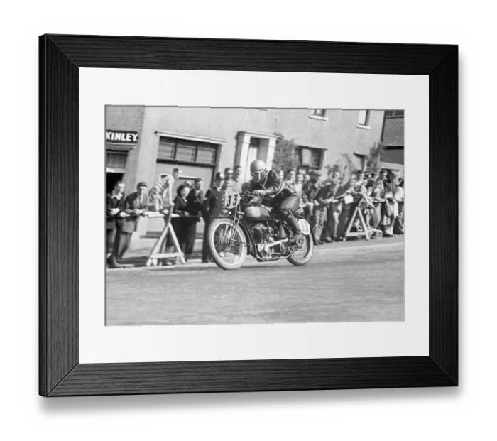 Framed Print : Bill Beevers (Excelsior) 1951 Lightweight TT Framed Print : Bill Beevers (Excelsior) 1951 Lightweight TT