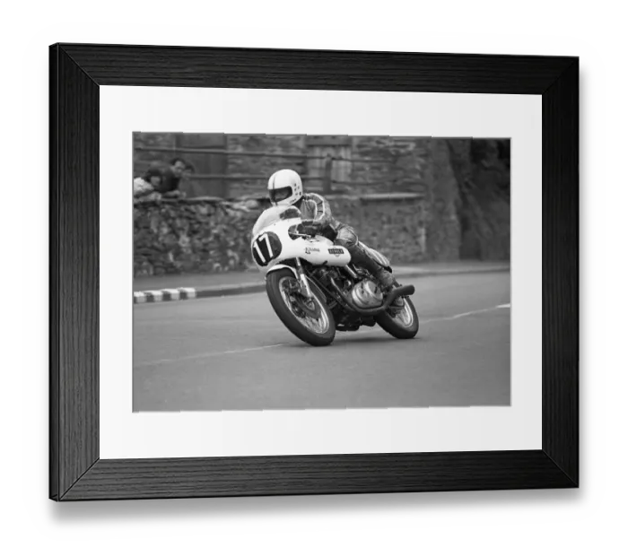 Framed Print : Dave Cartwright (Norton) 1977 Formula 2 TT Framed Print : Dave Cartwright (Norton) 1977 Formula 2 TT