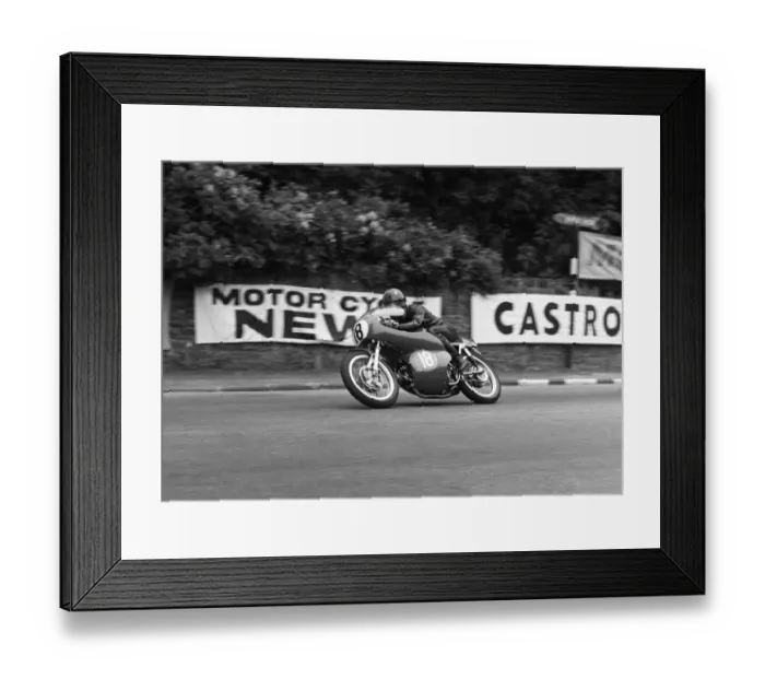 Framed Print : Kel Carruthers (Aermacchi) 1968 Junior TT Framed Print : Kel Carruthers (Aermacchi) 1968 Junior TT