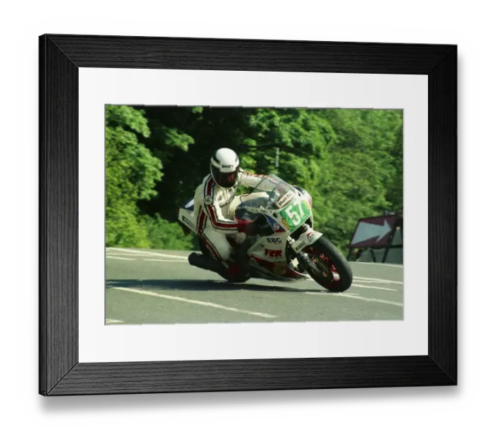 Framed Print : Dave Dean (Yamaha) 1987 Production B TT