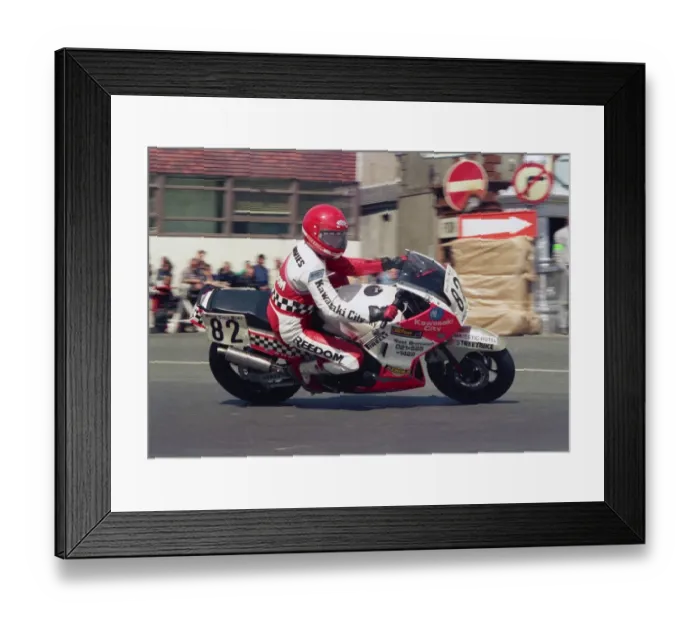 Framed Print : Pete Davies (Kawasaki) 1987 Formula One TT Framed Print : Pete Davies (Kawasaki) 1987 Formula One TT