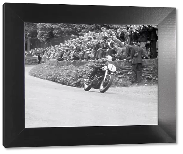 Geoff Duke (Norton) 1952 Senior TT
