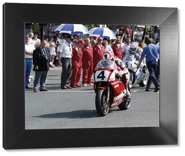 Carl Fogarty (Yamaha) 1992 Senior TT