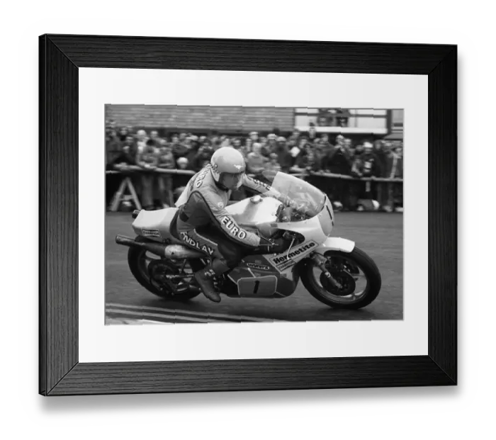 Framed Print : Jack Findlay (Yamaha) 1977 Senior TT Framed Print : Jack Findlay (Yamaha) 1977 Senior TT