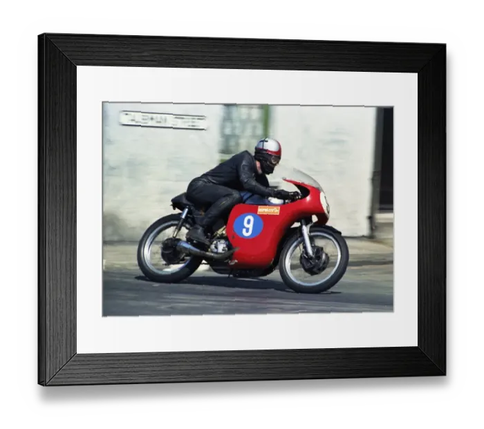 Framed Print : John Findlay (Norton) 1969 Junior TT Framed Print : John Findlay (Norton) 1969 Junior TT