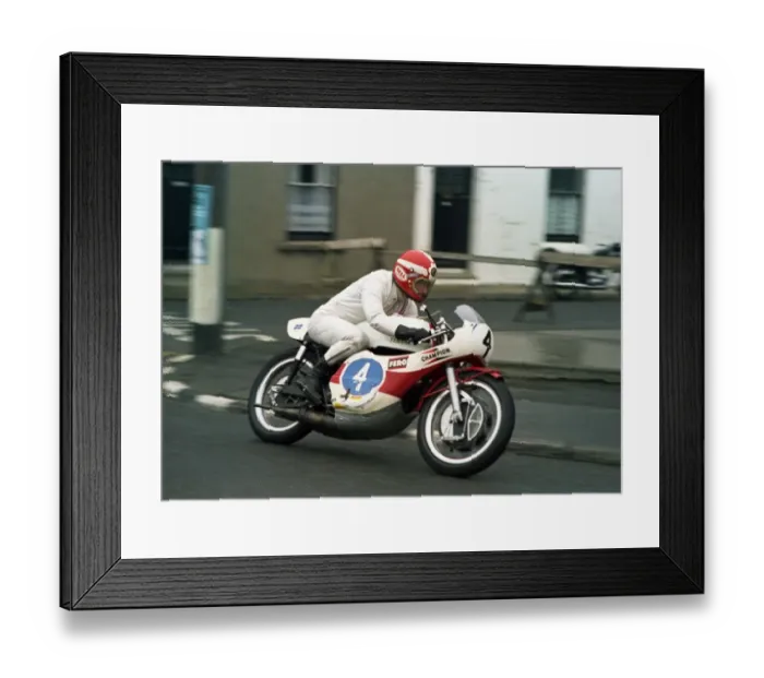 Framed Print : Rod Gould (Yamaha) 1971 Junior TT Framed Print : Rod Gould (Yamaha) 1971 Junior TT