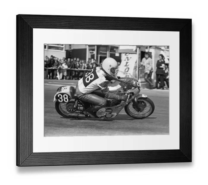 Framed Print : Mick Hunt (Ducati) 1975 Production TT Framed Print : Mick Hunt (Ducati) 1975 Production TT
