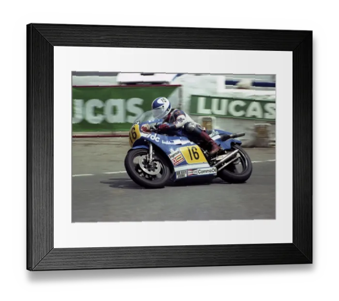 Framed Print : Keith Huewen (Suzuki) 1981 Senior TT Framed Print : Keith Huewen (Suzuki) 1981 Senior TT