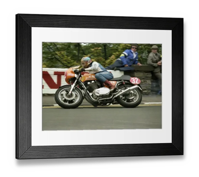 Framed Print : Mick Hunt (Laverda) 1979 Formula One TT Framed Print : Mick Hunt (Laverda) 1979 Formula One TT