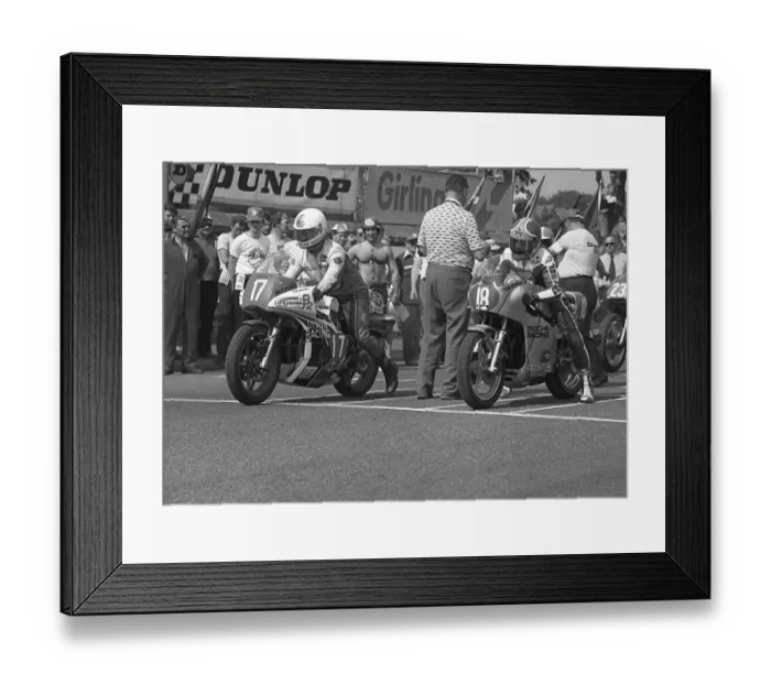 Framed Print : Bill Smith (Suzuki Bimota) and Tom Herron (Honda) 1978 Formula One TT Framed Print : Bill Smith (Suzuki Bimota) and Tom Herron (Honda) 1978 Formula One TT