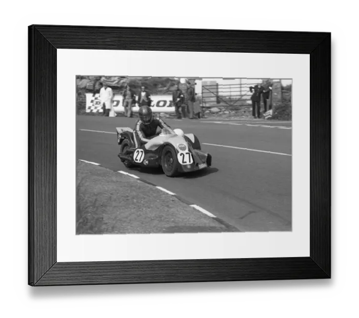 Framed Print : Dick Hawes & Alex Macfadzean (BRM Yamaha) 1977 Sidecar TT Framed Print : Dick Hawes & Alex Macfadzean (BRM Yamaha) 1977 Sidecar TT