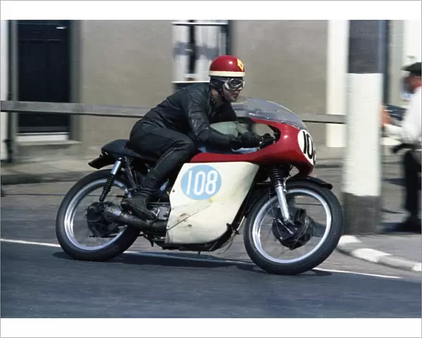 Vic Hilton (Norton) 1967 Junior TT