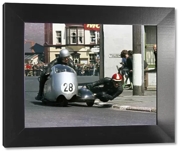 Russ Hackman & Roy Gauge (Triumph) 1967 Sidecar TT