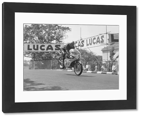 Mike Hailwood (Honda) 1967 Junior TT