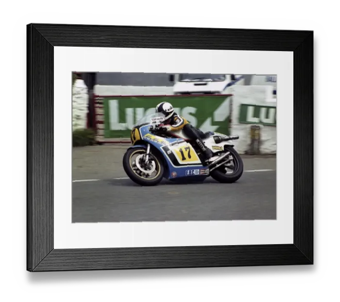 Framed Print : Dennis Ireland (Suzuki) 1981 Senior TT Framed Print : Dennis Ireland (Suzuki) 1981 Senior TT