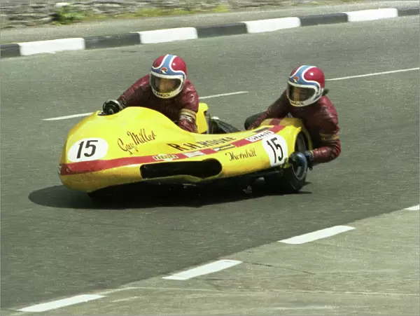 Frank Illingworth & Guy Miller (Yamaha) 1979 Sidecar TT