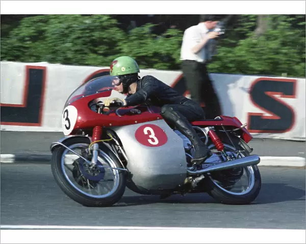 Griff Jenkins (Dunstall Dominator) 1967 Production 750 TT