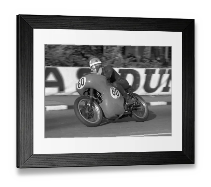 Framed Print : Derek Jones (BSA) 1966 Senior TT Framed Print : Derek Jones (BSA) 1966 Senior TT