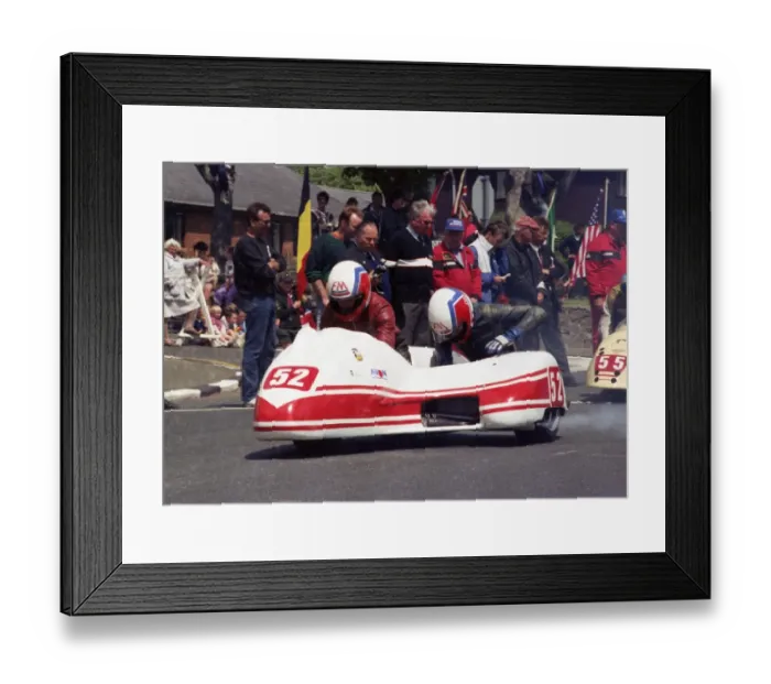Framed Print : Peter Krukowski & Chris McGahan (Windle Yamaha) 1990 Sidecar TT Framed Print : Peter Krukowski & Chris McGahan (Windle Yamaha) 1990 Sidecar TT
