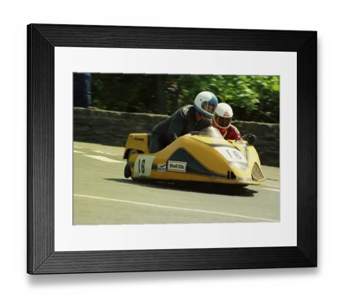Framed Print : Helmut Lunemann & Mike Cain (Yamaha) 1987 Sidecar TT Framed Print : Helmut Lunemann & Mike Cain (Yamaha) 1987 Sidecar TT