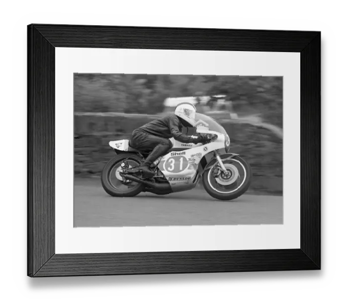 Framed Print : Alan Lawton (Yamaha) 1980 Junior TT