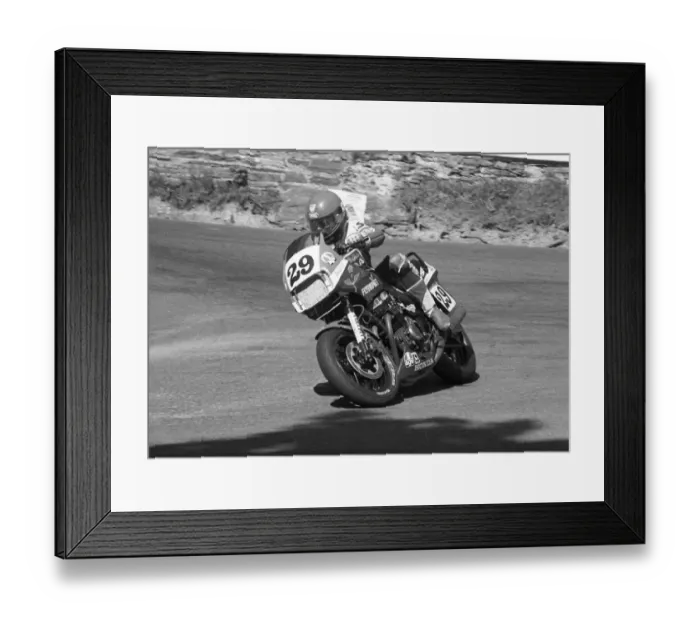 Framed Print : Peter Linden (Honda) 1985 Formula One TT Framed Print : Peter Linden (Honda) 1985 Formula One TT