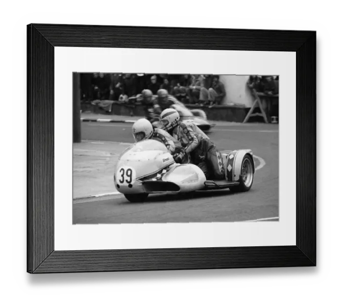 Framed Print : Alistair Lewis & James Law (Suzuki) 1977 Sidecar TT Framed Print : Alistair Lewis & James Law (Suzuki) 1977 Sidecar TT