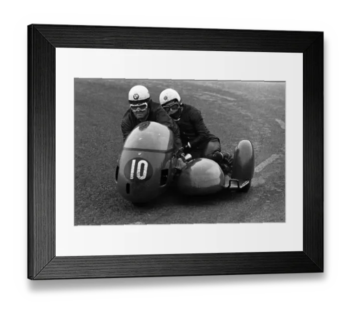 Framed Print : Heinz Luthringhauser & Jurgen Cusnik (BMW) 1971 750 Sidecar TT Framed Print : Heinz Luthringhauser & Jurgen Cusnik (BMW) 1971 750 Sidecar TT