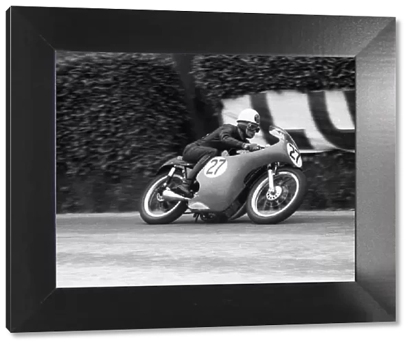 Alistair King (AJS) 1959 350 Formula One TT