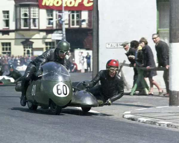 William Lomas & D Luck (Norton) 1967 Sidecar TT