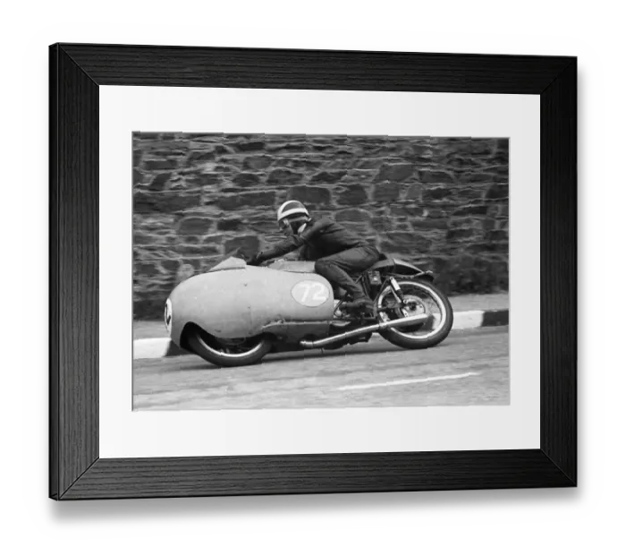 Framed Print : Bill Lomas (Guzzi) 1955 Junior TT Framed Print : Bill Lomas (Guzzi) 1955 Junior TT