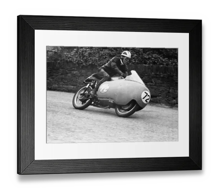 Framed Print : Bill Lomas (Guzzi) 1955 Junior TT Framed Print : Bill Lomas (Guzzi) 1955 Junior TT