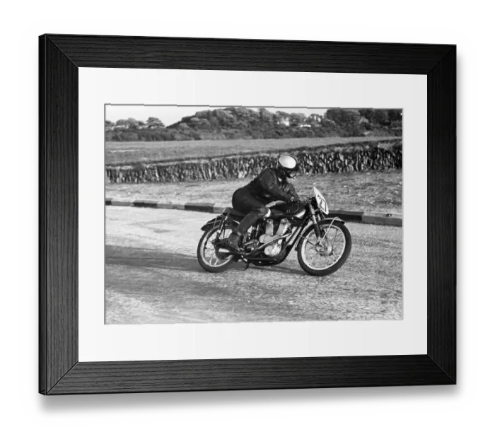 Framed Print : Dennis Lashmar (LEF) 1954 Ultra Lightweight TT