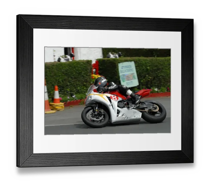 Framed Print : Guy Martin (Honda) 2010 Superstock TT