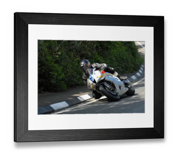 Framed Print : Guy Martin (Honda) 2010 Supersport TT Framed Print : Guy Martin (Honda) 2010 Supersport TT