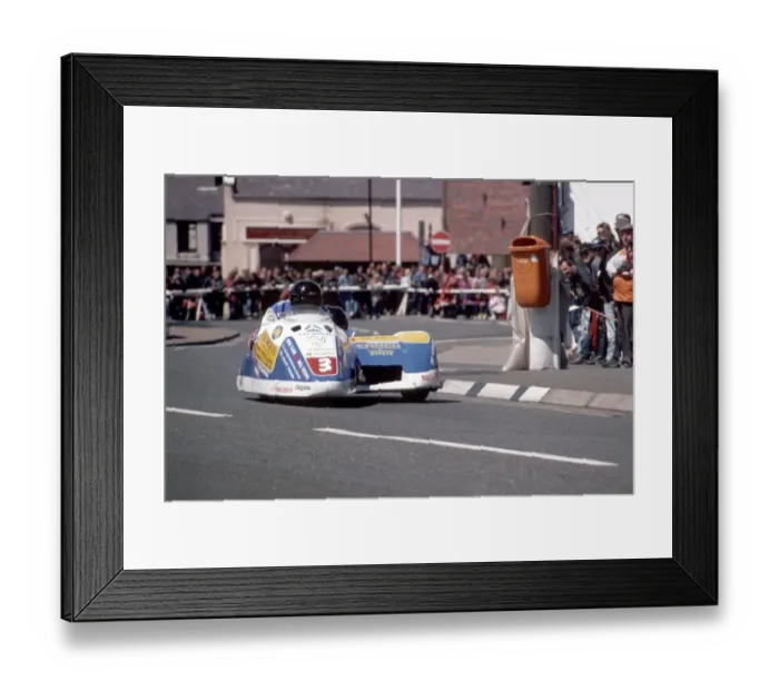 Framed Print : Dave Molyneux & Pete Hill (DMR) 1995 Sidecar TT Framed Print : Dave Molyneux & Pete Hill (DMR) 1995 Sidecar TT