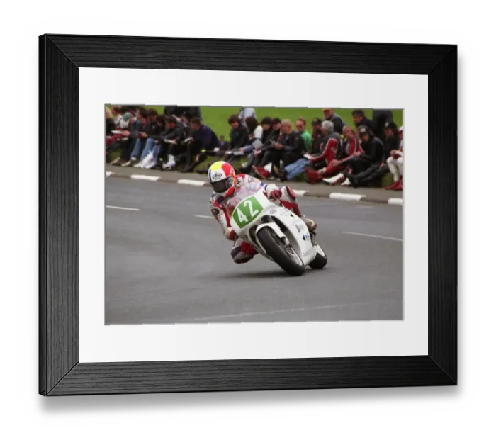 Framed Print : Ian McVeighty (Yamaha) 1995 Lightweight TT Framed Print : Ian McVeighty (Yamaha) 1995 Lightweight TT