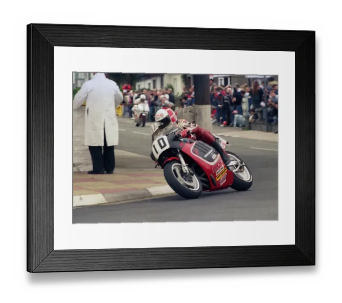 Framed Print : Phil Mellor (Suzuki) 1987 Formula One TT Framed Print : Phil Mellor (Suzuki) 1987 Formula One TT