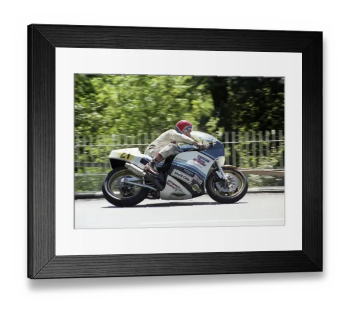 Framed Print : Andy McGladdery (Suzuki) 1985 Senior TT Framed Print : Andy McGladdery (Suzuki) 1985 Senior TT