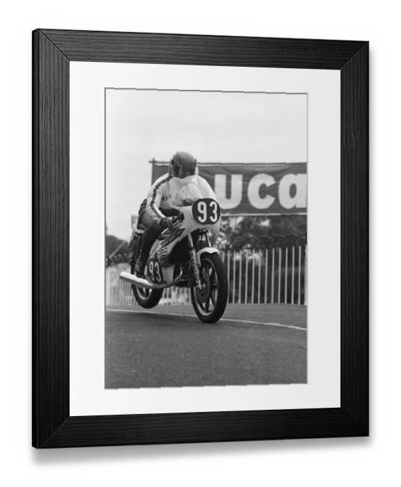 Framed Print : Hilary Musson (Yamaha) 1978 Formula 3 TT Framed Print : Hilary Musson (Yamaha) 1978 Formula 3 TT