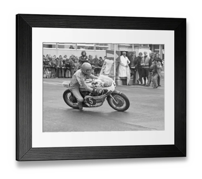 Framed Print : Chas Mortimer (Maxton Yamaha) 1974 Lightweight TT Framed Print : Chas Mortimer (Maxton Yamaha) 1974 Lightweight TT