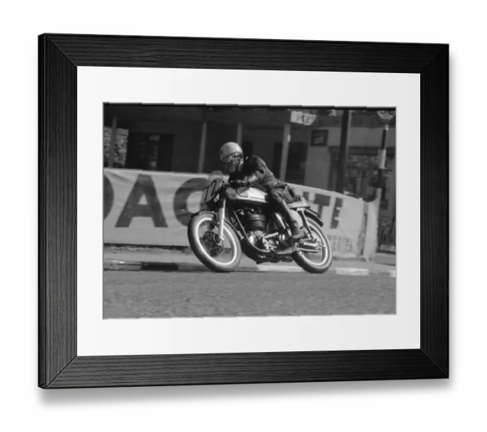 Framed Print : Bill Anderson (Norton) 1957 Junior Manx Grand Prix Framed Print : Bill Anderson (Norton) 1957 Junior Manx Grand Prix