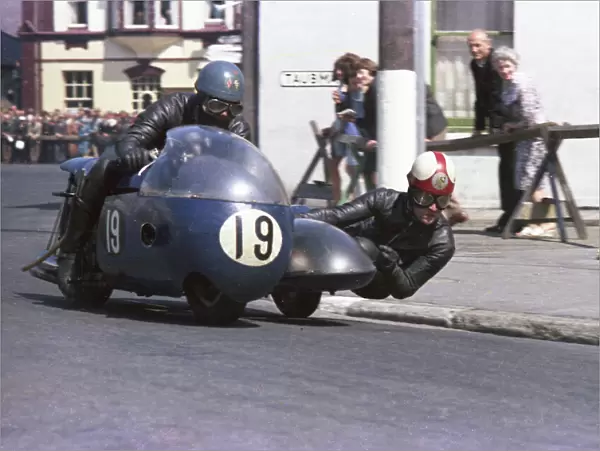 Stan Nightingale & P Ogden (Norton) 1967 Sidecar TT